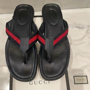Men’s Gucci Web & Leather Flip flops size 13